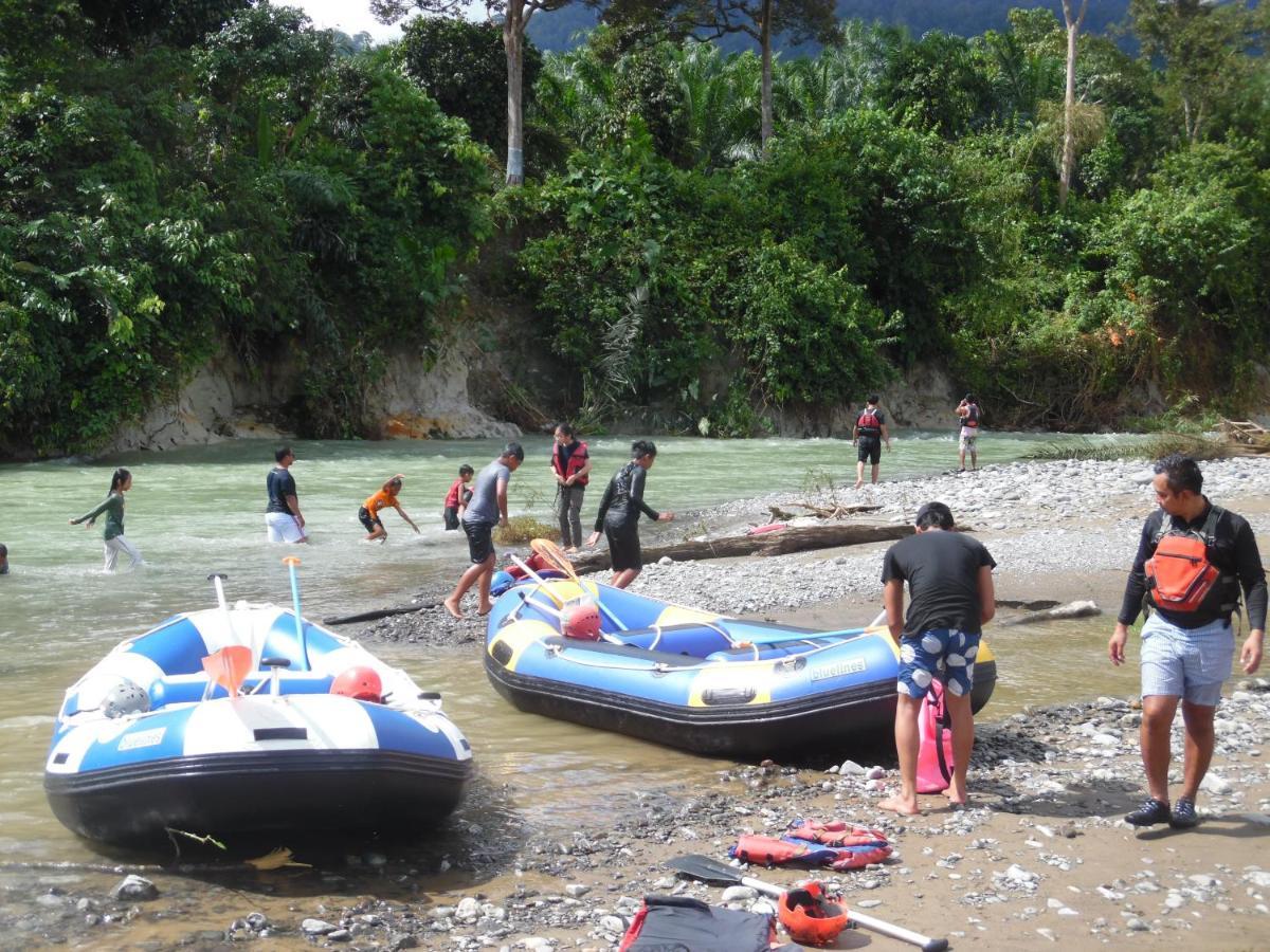 Ambow Homestay Jungle Trekking & Village Tour Bukit Lawang Eksteriør bilde