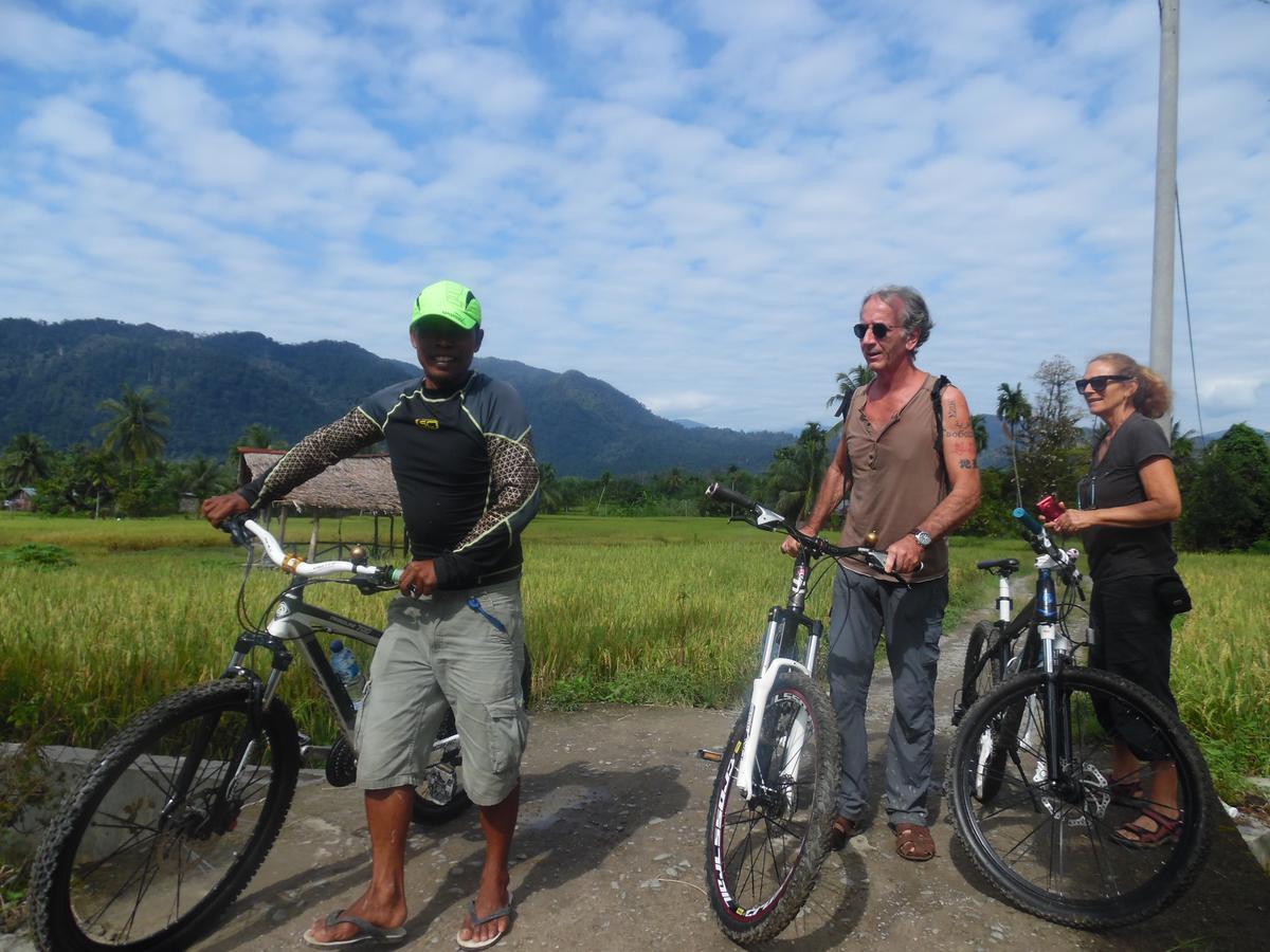 Ambow Homestay Jungle Trekking & Village Tour Bukit Lawang Eksteriør bilde